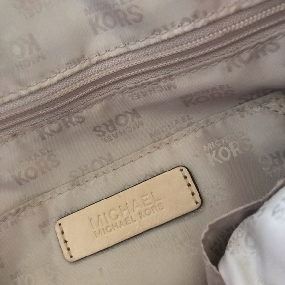 MK handbag - Picture 7 of 9